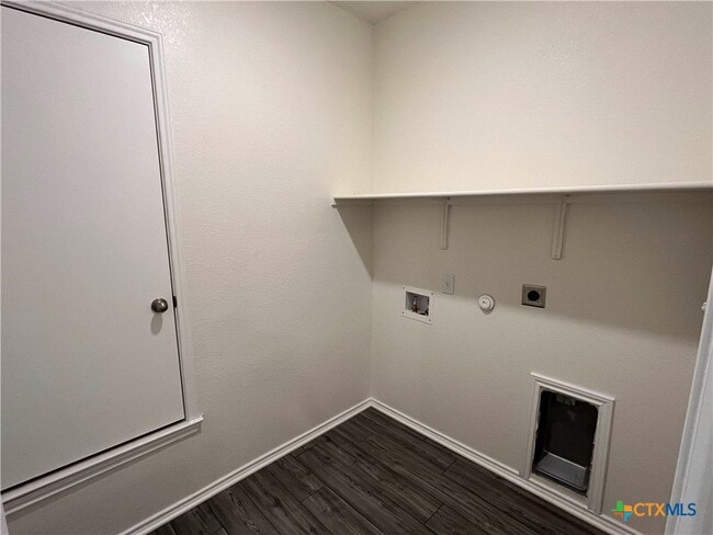 Building Photo - 1320 Adam Ln