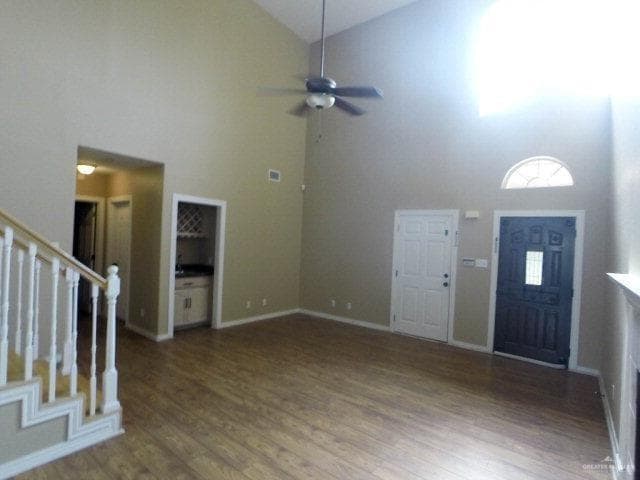 Building Photo - 15 San Saba St