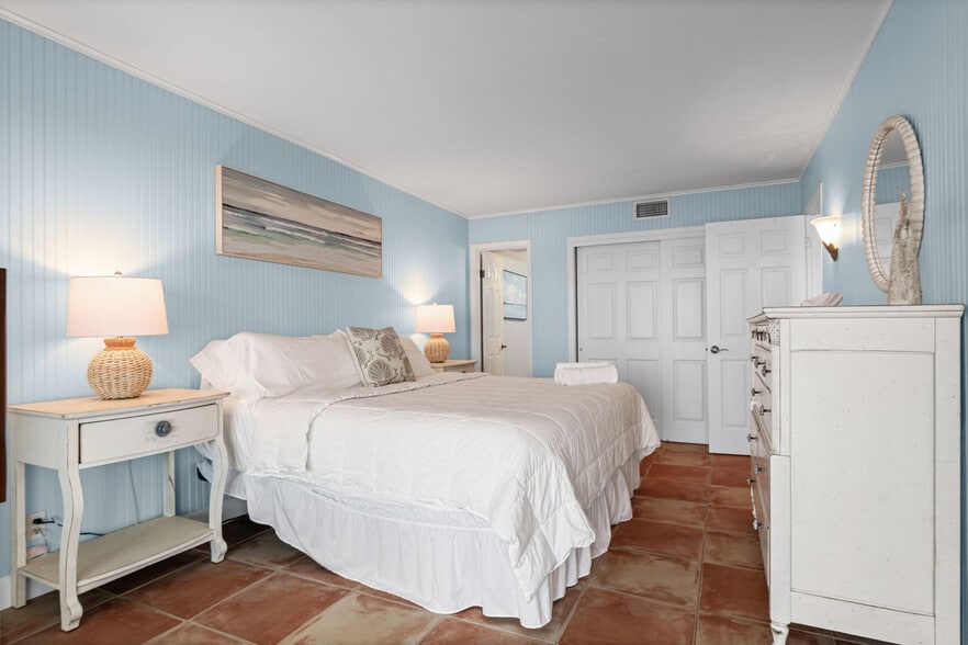 Building Photo - 665 Ponte Vedra Blvd