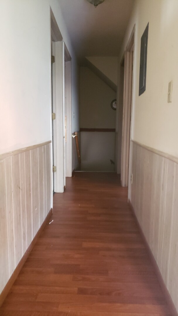 Building Photo - 194 E 14th Ave