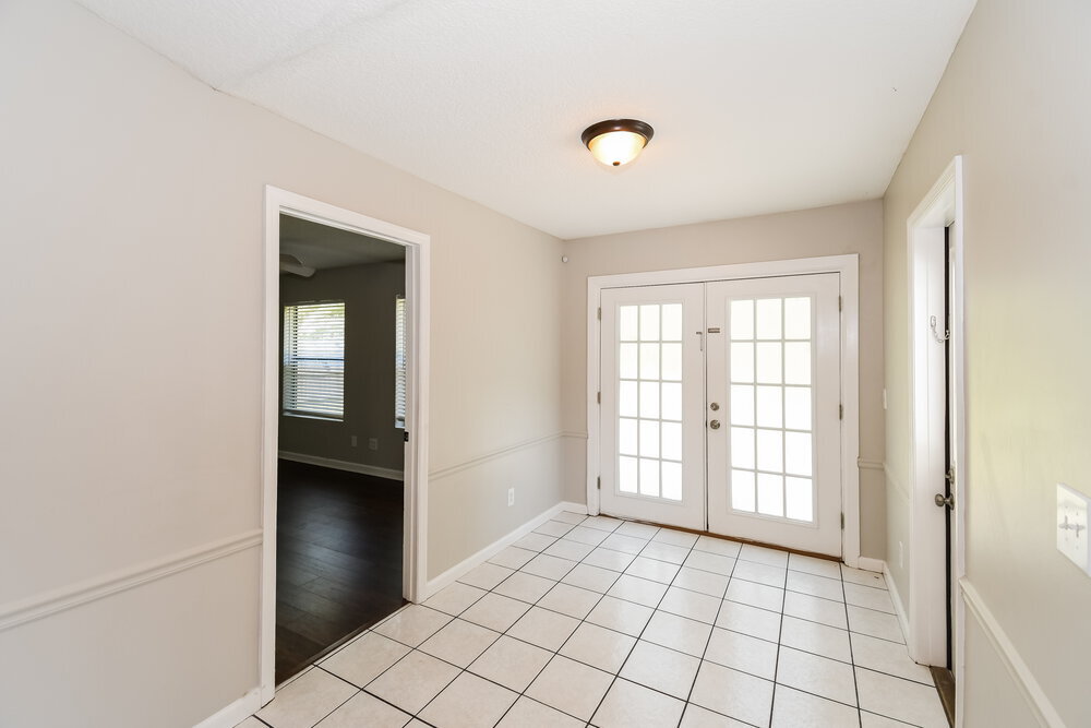 Building Photo - 8257 Knotts Landing Dr N