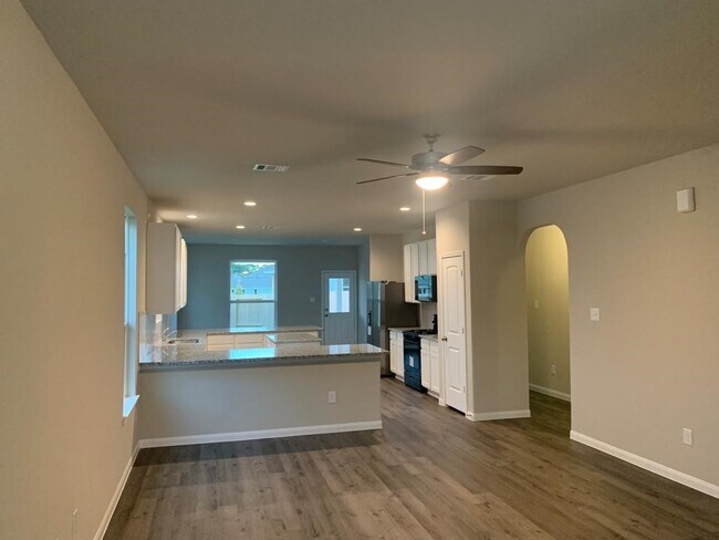 Building Photo - 14048 Lamprey Dr