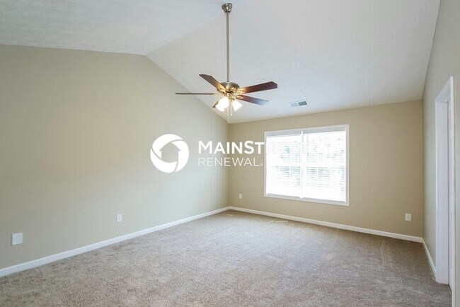 Building Photo - 2216 Swan Lake Ct
