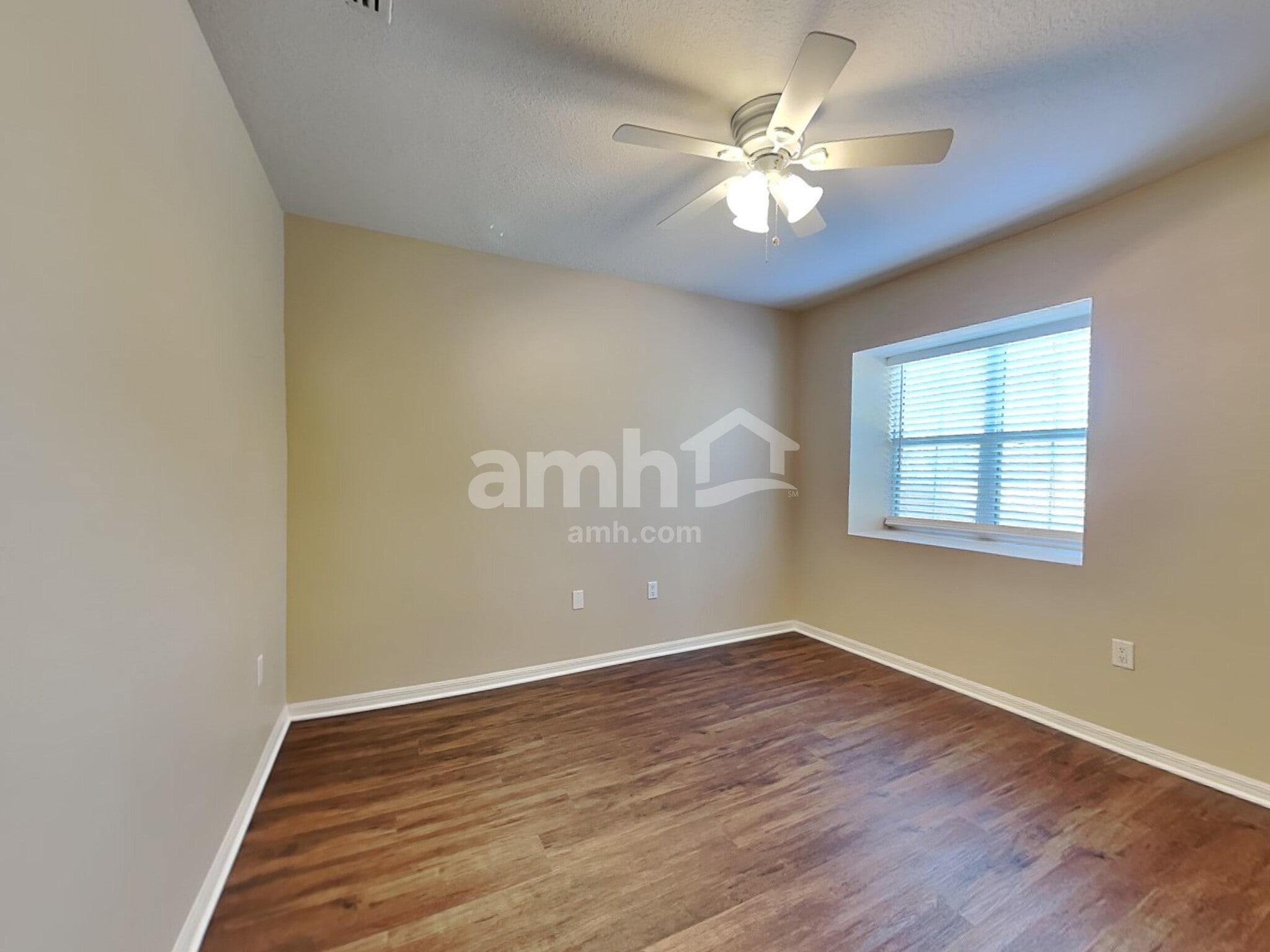 Building Photo - 10402 Boyette Creek Blvd