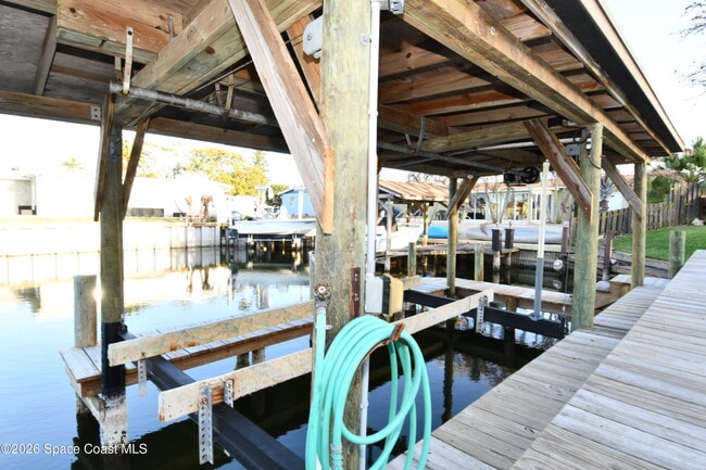 Building Photo - 405 Sparrow Dr