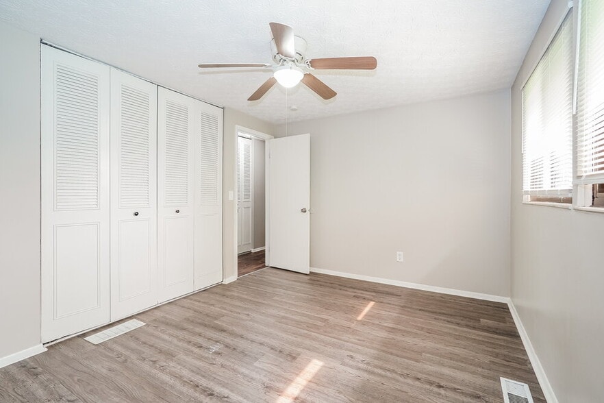 Building Photo - 1284 Falene Pl