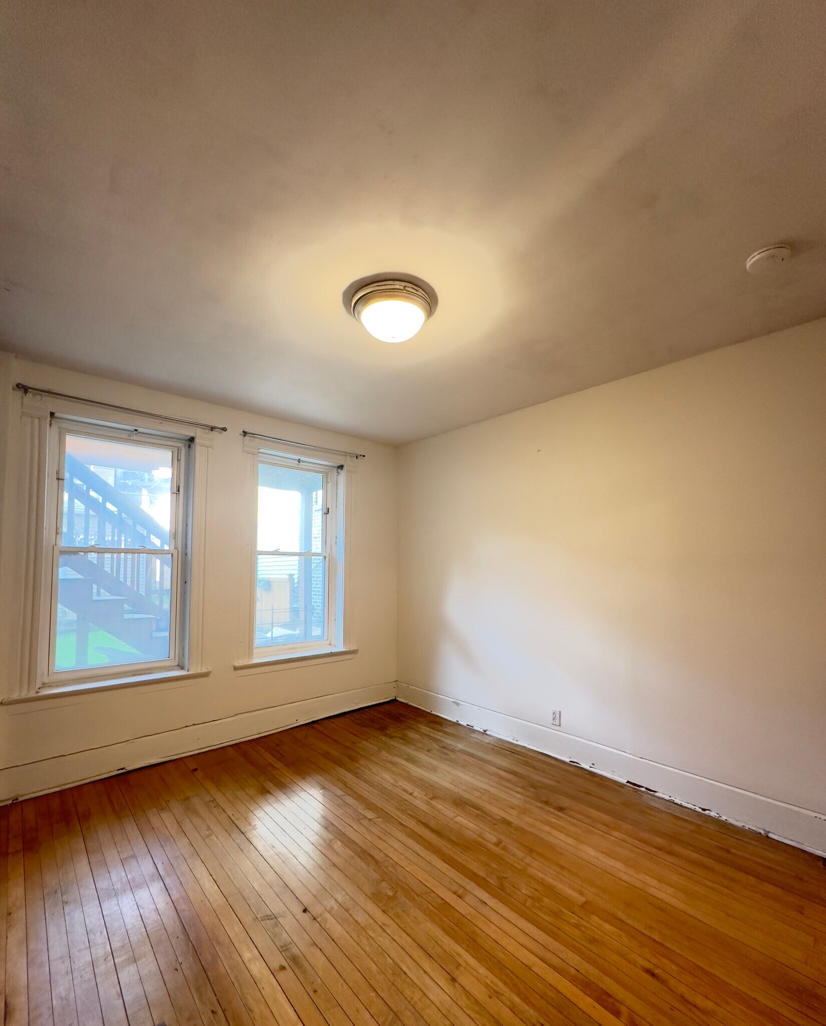 larger bedroom - 2640 West Thomas Street