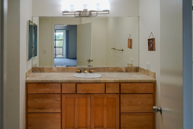 Building Photo - 3098 Rue D’Orleans