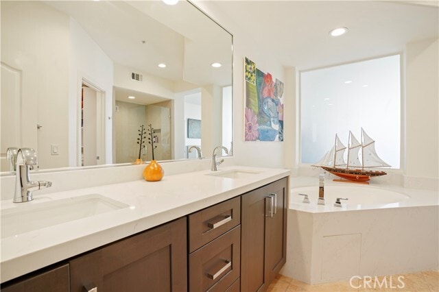 Building Photo - 4167 Warner Ave