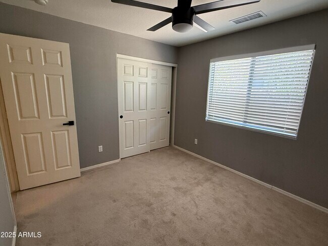 Building Photo - 12732 S 175th Dr