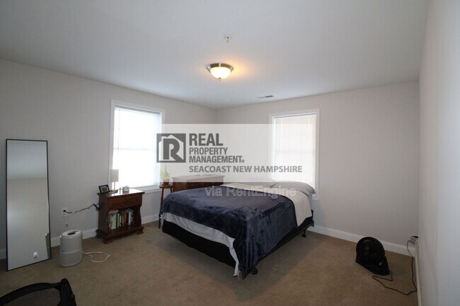 Building Photo - 20 Hanson St