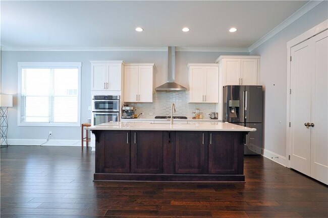 Building Photo - 6030 Richwood Cir