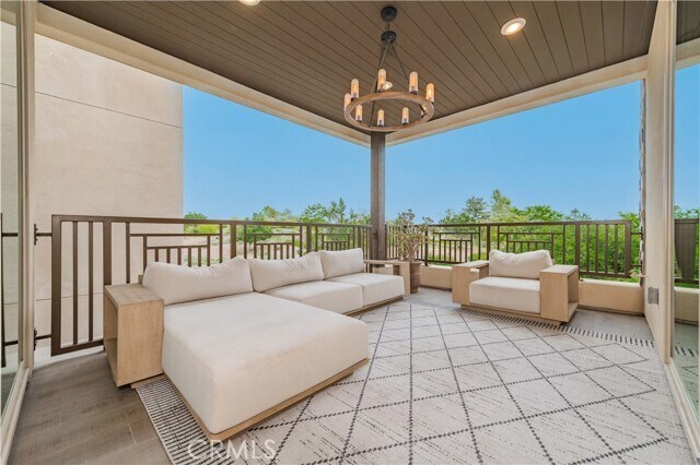 Building Photo - 111 Bosque