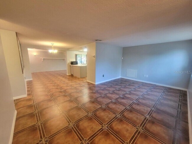 Building Photo - 3702 Sail Dr
