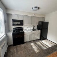 Building Photo - 2019 Hampden Blvd