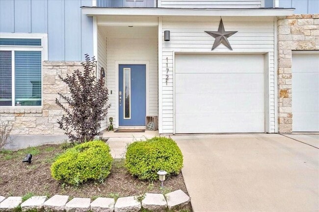 Building Photo - 11721 American Mustang Lp