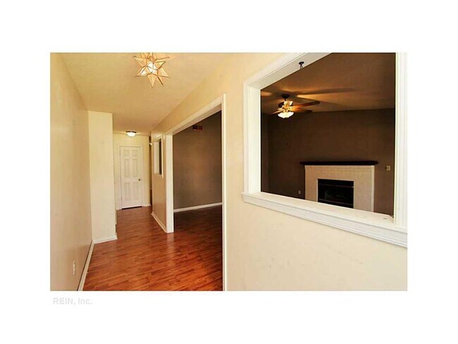 Building Photo - 2220 Cinnabar Ct