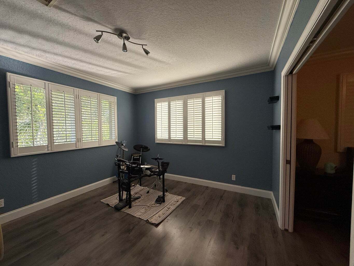 Building Photo - 2136 Oakmont Dr