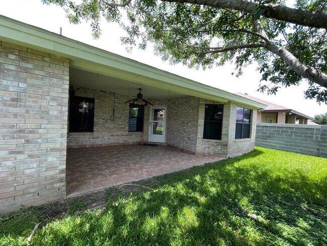Building Photo - 3110 Conde Dr