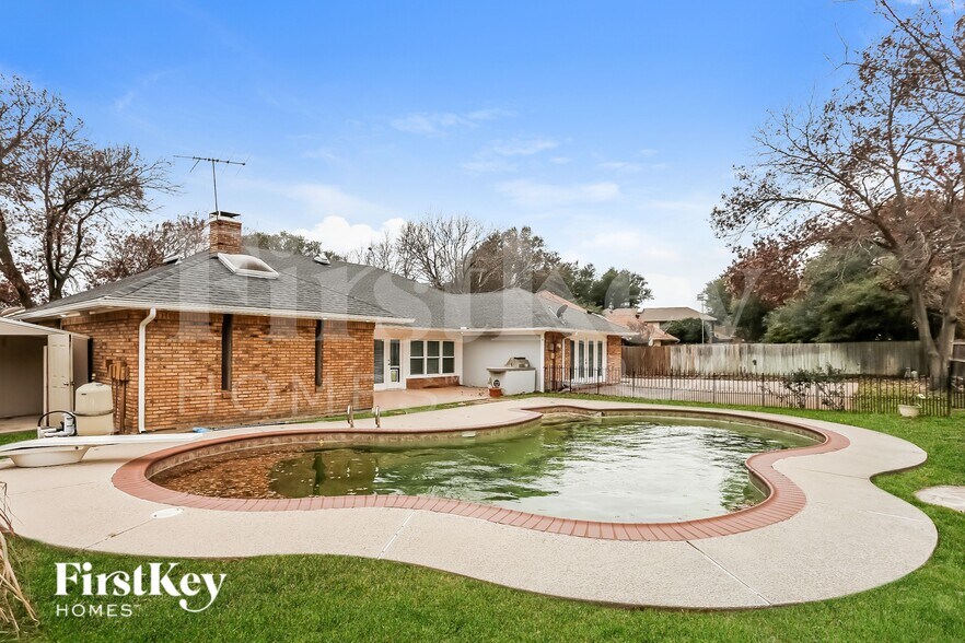 Building Photo - 4504 Francisco Ct