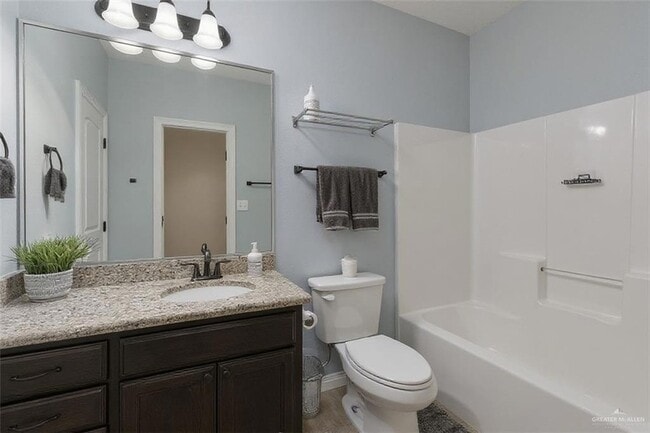 Building Photo - 2912 Fuerte Ave