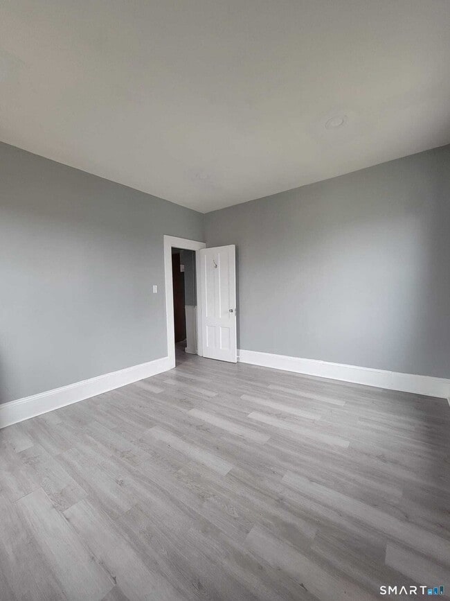 Building Photo - 126 Winthrop St