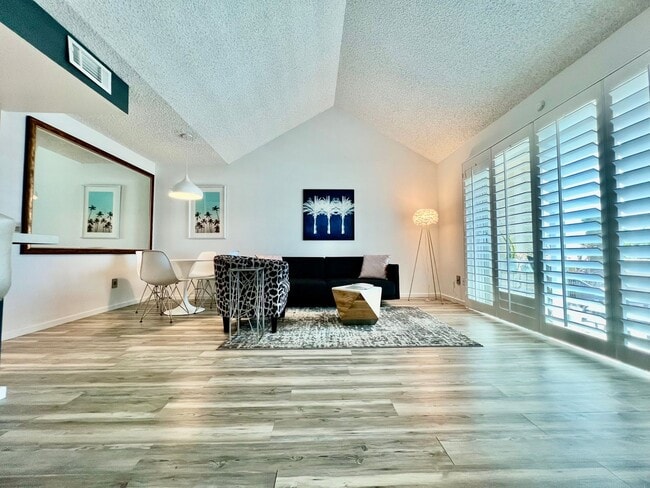 Building Photo - 32505 Candlewood Dr