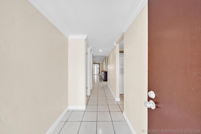 Building Photo - 221 NW 43rd Pl