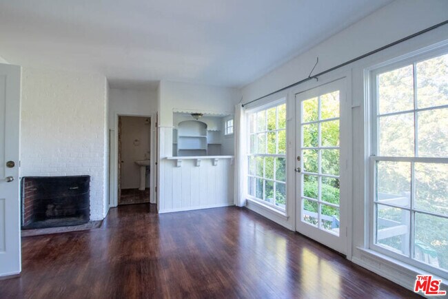 Building Photo - 12056 Laurel Terrace Dr