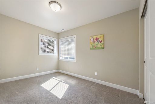 Building Photo - READY NOW NEW Price! Spacious Spirit Ridge...