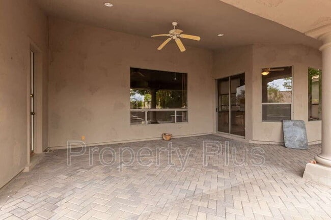 Building Photo - 12591 E Paradise Dr