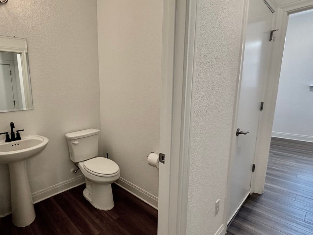 Building Photo - 125 Slenderleaf Dr