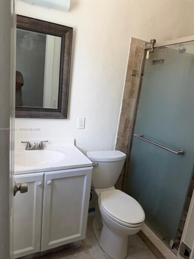 Building Photo - 19810 Holiday Rd