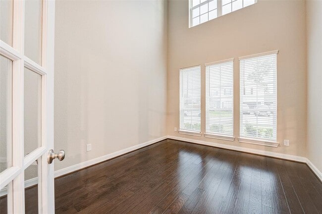 Building Photo - 14017 Northline Lake Dr
