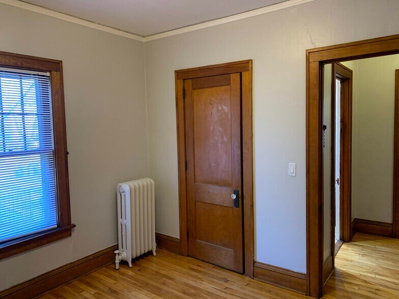 Building Photo - 3823 Blaisdell Ave