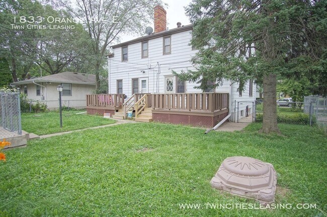 Building Photo - Freshly updated 2 bedroom 1 bath