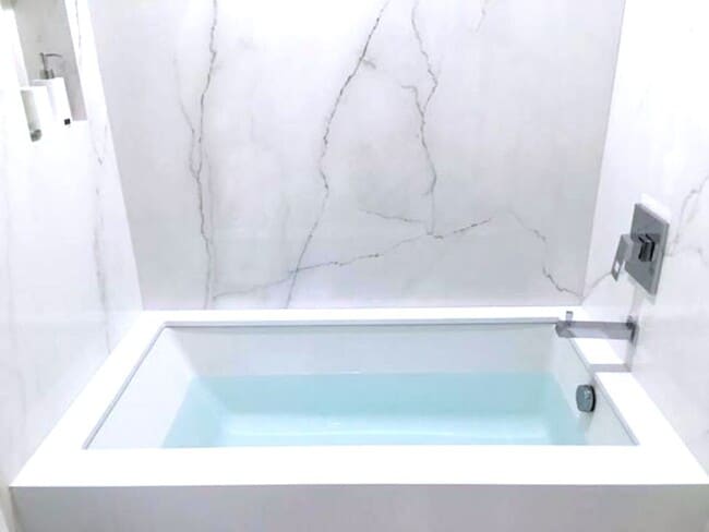 Building Photo - 11645 Montana Ave