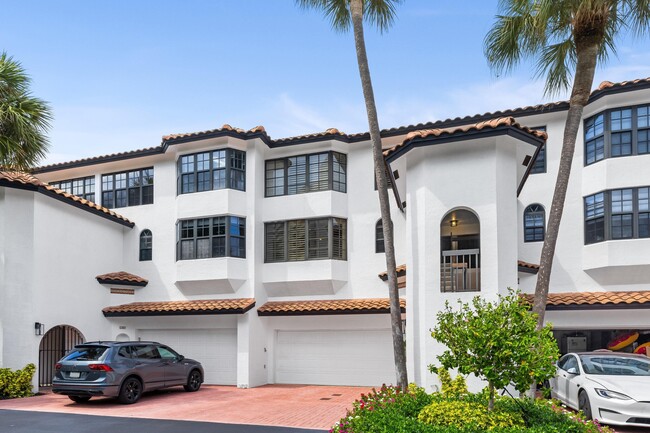 Building Photo - 4401 N Ocean Blvd