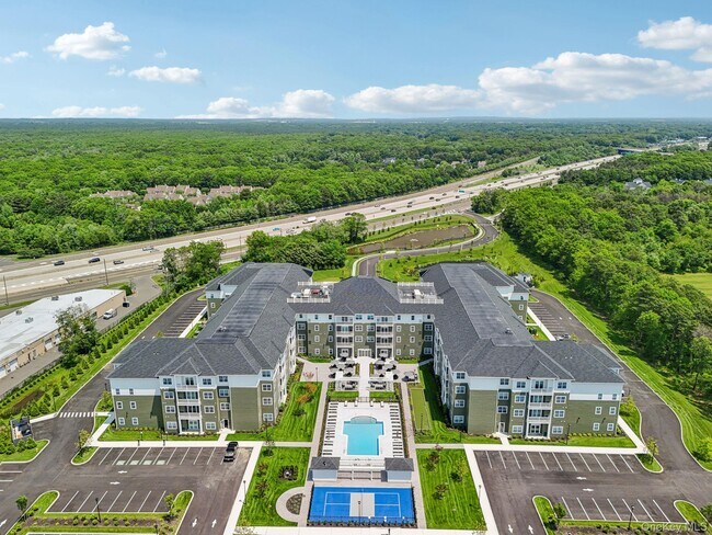 Building Photo - 4180 Sunrise Hwy