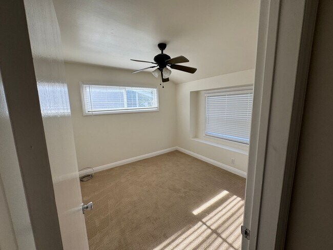 Building Photo - California Ranch Home in the Heart of Lomita