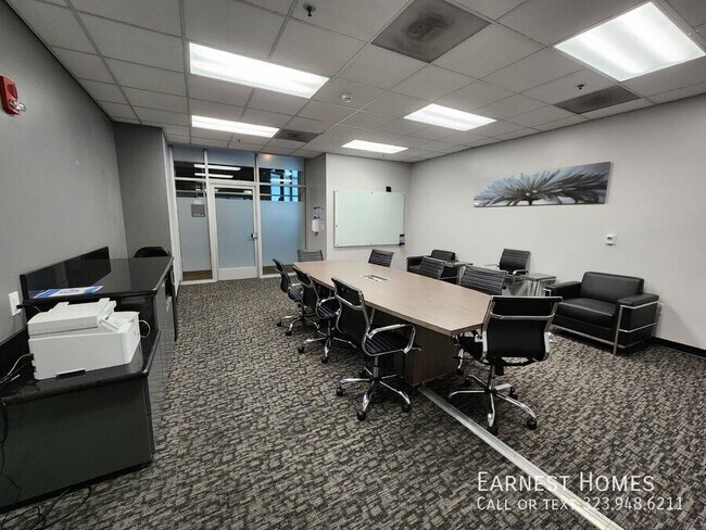 Building Photo - 1100 Wilshire Blvd