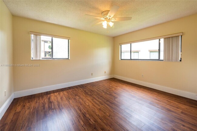Building Photo - 9522 N Belfort Cir