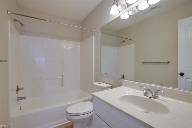 Building Photo - 708 Fallcreek Run