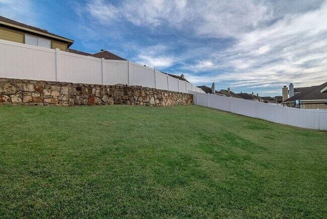 Building Photo - LIVE IN ANNA/ 3 Bdrm/2 Bath/ Cape Cod Cottage/ Lots Of Charm