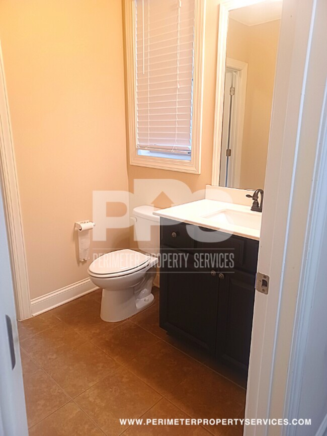 Building Photo - Dream house!! Come see it today!!