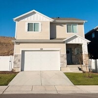 Building Photo - 1466 W Royal Cloak Dr