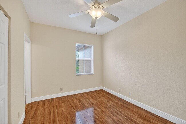 Building Photo - 2947 Hope Valley St