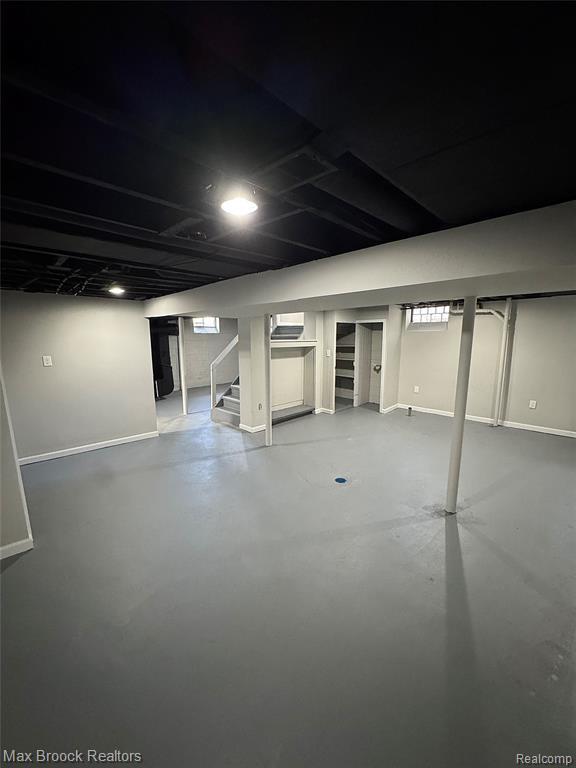 Building Photo - 6267 Piedmont St