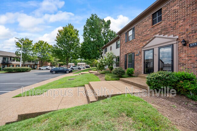 Building Photo - 5771 Brentwood Trace