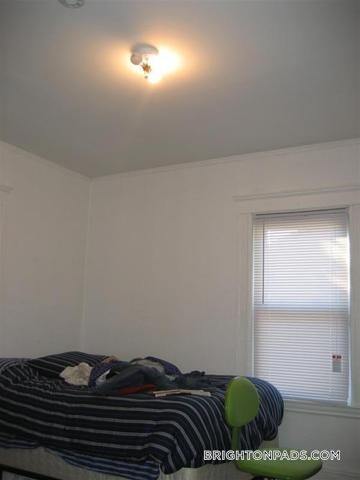 Building Photo - 9 Radnor Rd